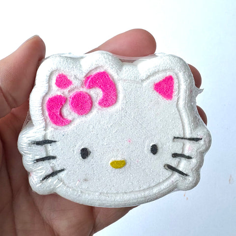 "Hello Kitty" Bath Bomb